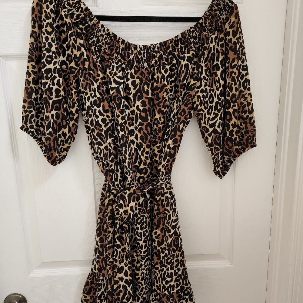 Lilly Pulitzer off shoulder Leopard print romper